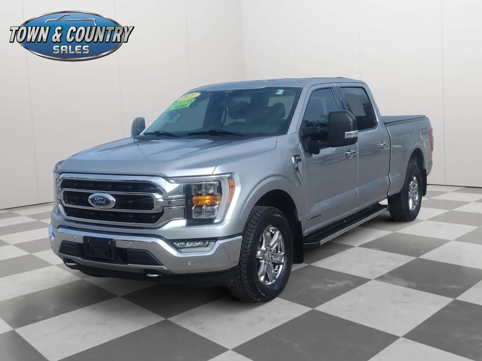 Used 2021 Iconic Silver Metallic Ford XLT image 3