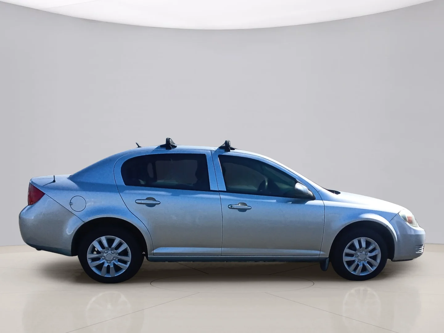 Used 2010 Gray Chevrolet  image 5