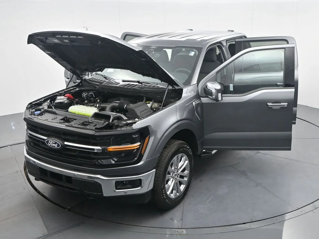 New 2026 Carbonized Gray Metallic Ford XLT image 44