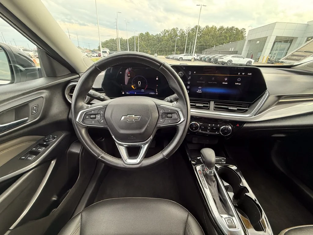 Used 2024 White Chevrolet ACTIV image 8