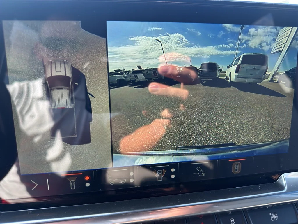New 2026 Summit White GMC SLT image 27