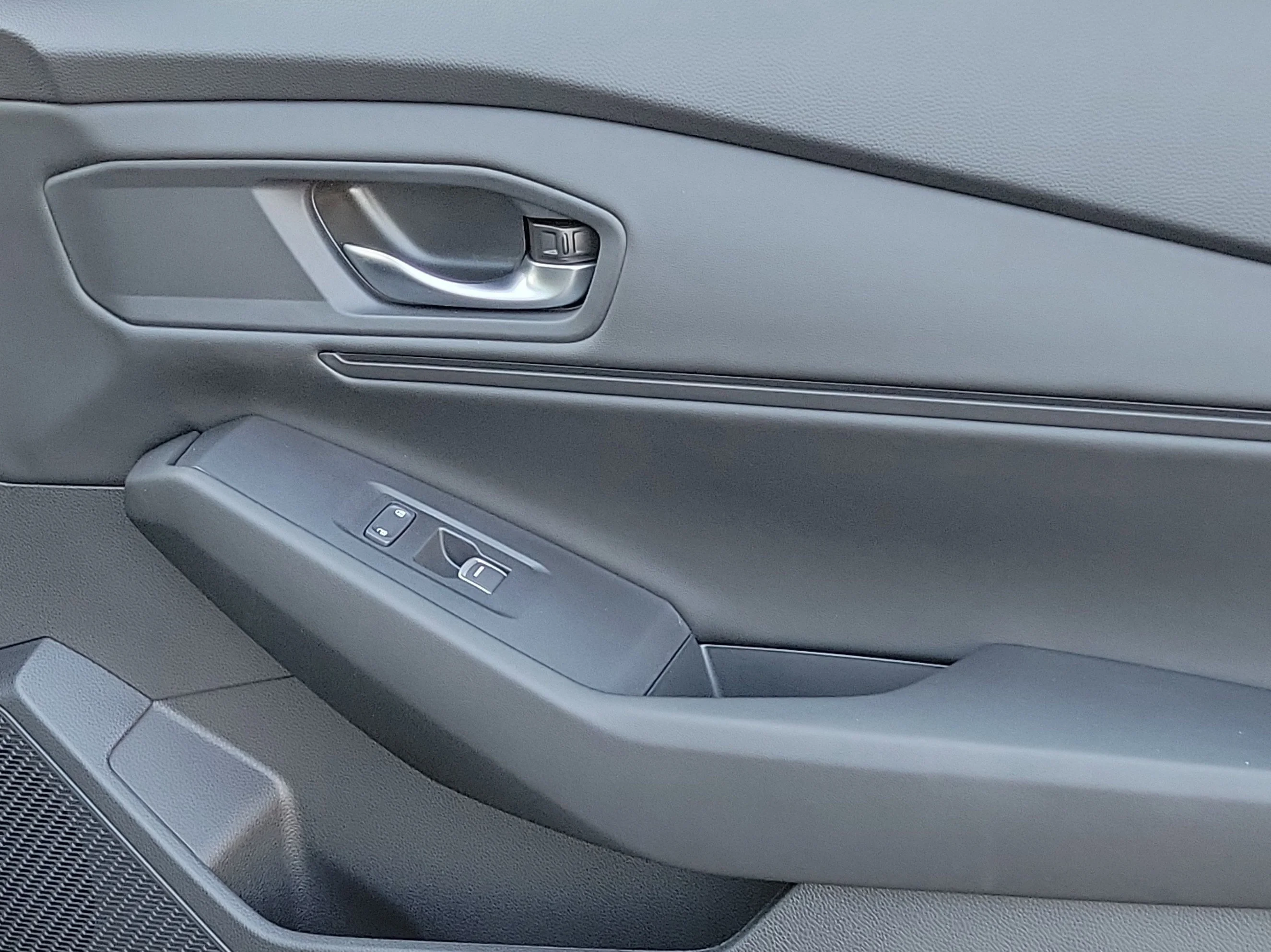 New 2026 Platinum White Pearl Honda SE image 14