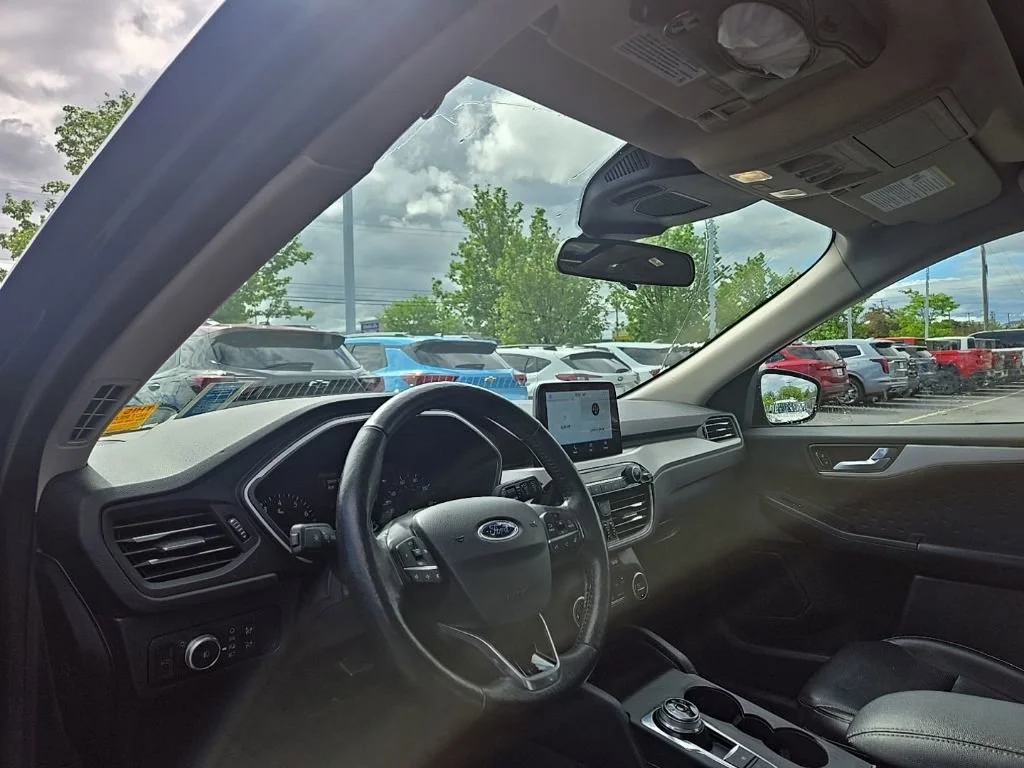 Used 2020 Ford Escape SEL with VIN 1FMCU9H60LUA44832 for sale in Williamsville, NY