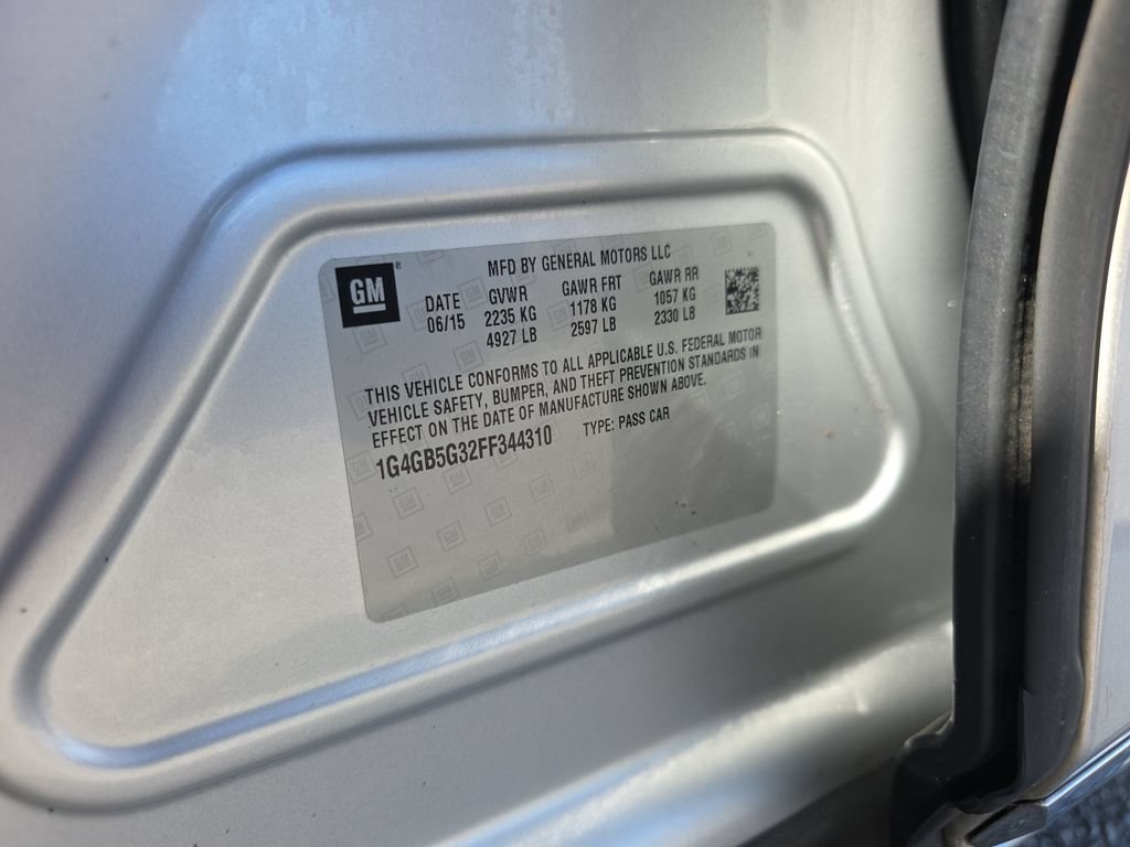 Used 2015 QUICKSILVER METALLIC Buick Leather image 38