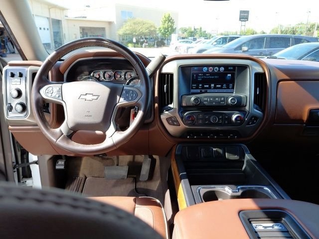Used 2018 Beige Chevrolet High Country image 26