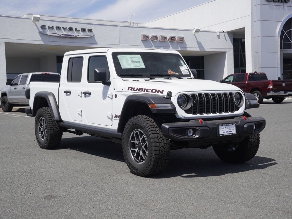 New 2026 Bright White Clear-Coat Exterior Paint Jeep Rubicon image 1