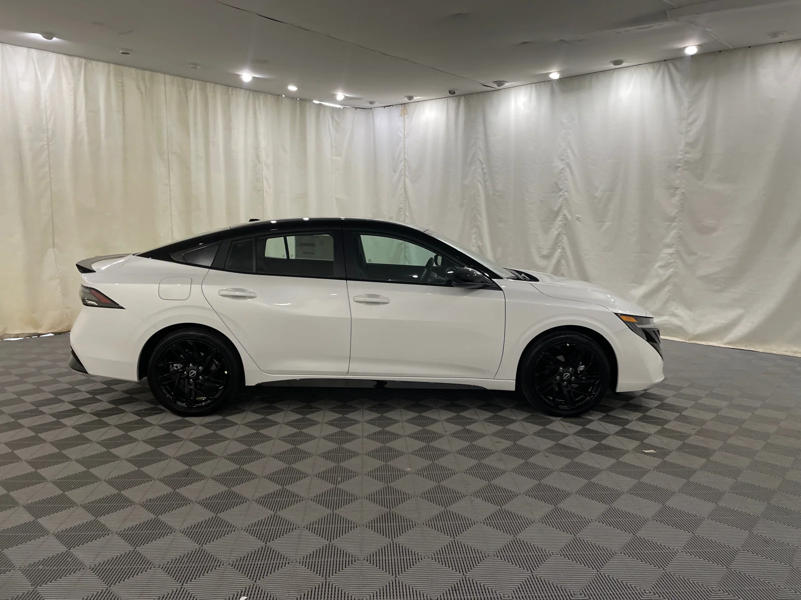 New 2027 Aspen White TriCoat / Super Black Two-tone Nissan SR Midnight Edition image 4