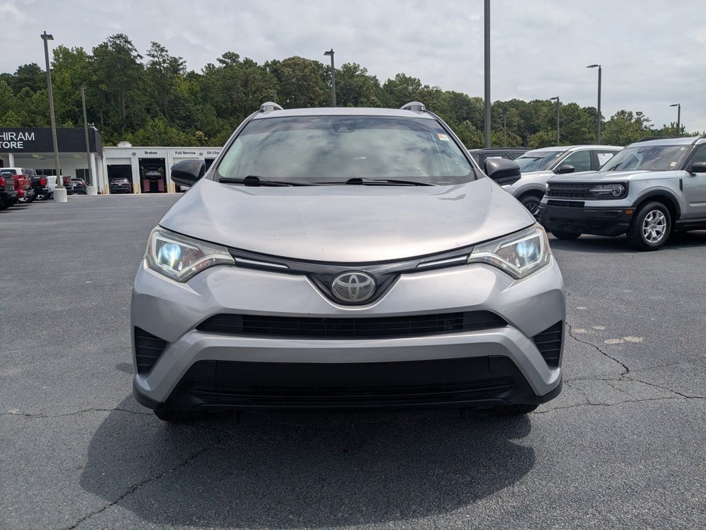 Used 2018  Toyota LE image 2