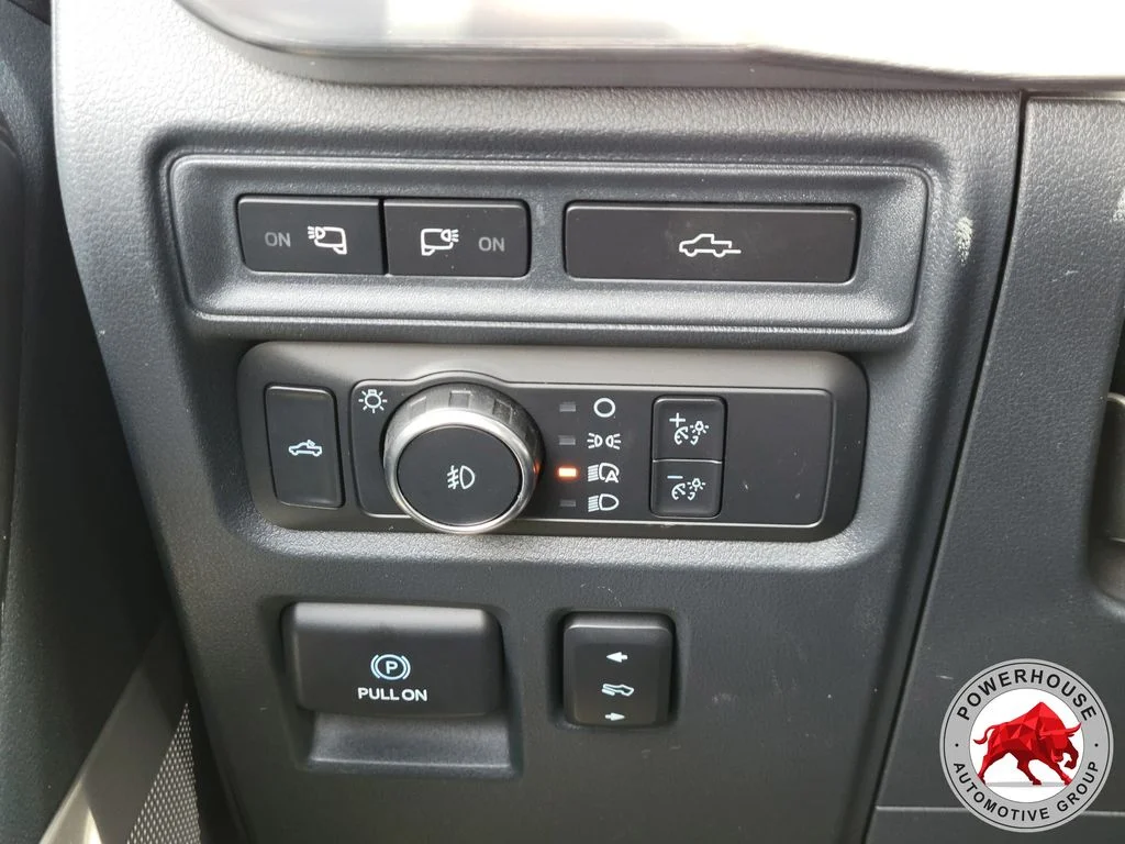Used 2022 Blue Ford Lariat image 28