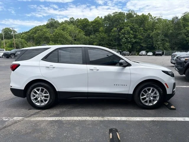 Used 2024 Summit White Chevrolet LS image 9