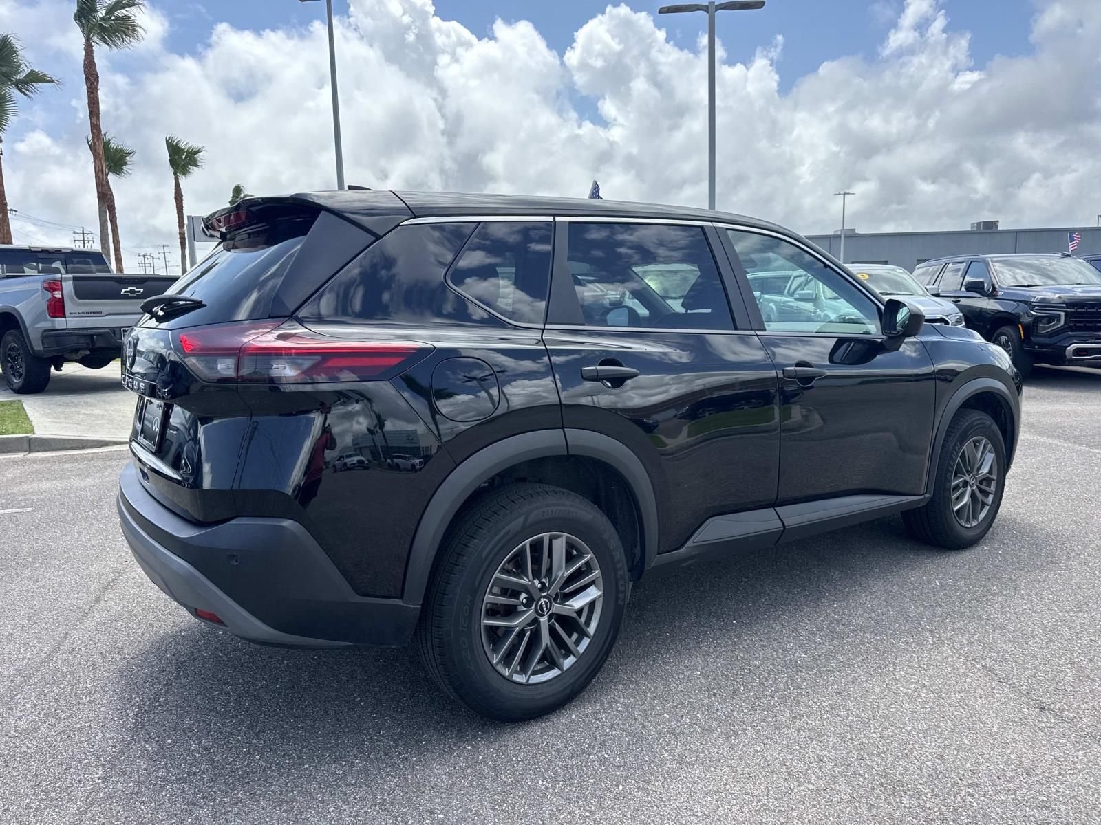 Used 2023 Black Nissan S image 5