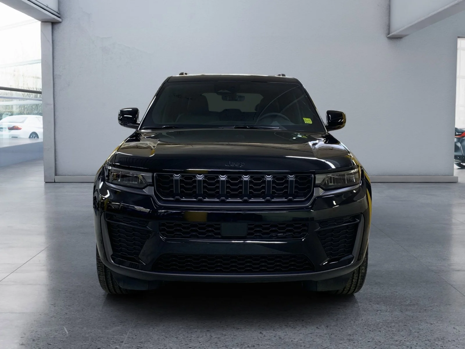 New 2026 Diamond Black Crystal Pearl Jeep Altitude image 8