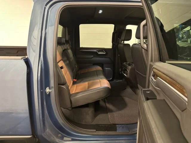 Used 2025 Lakeshore Blue Metallic Chevrolet High Country image 17