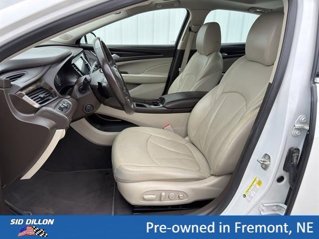 Used 2017 White Frost Tricoat Buick Premium image 14