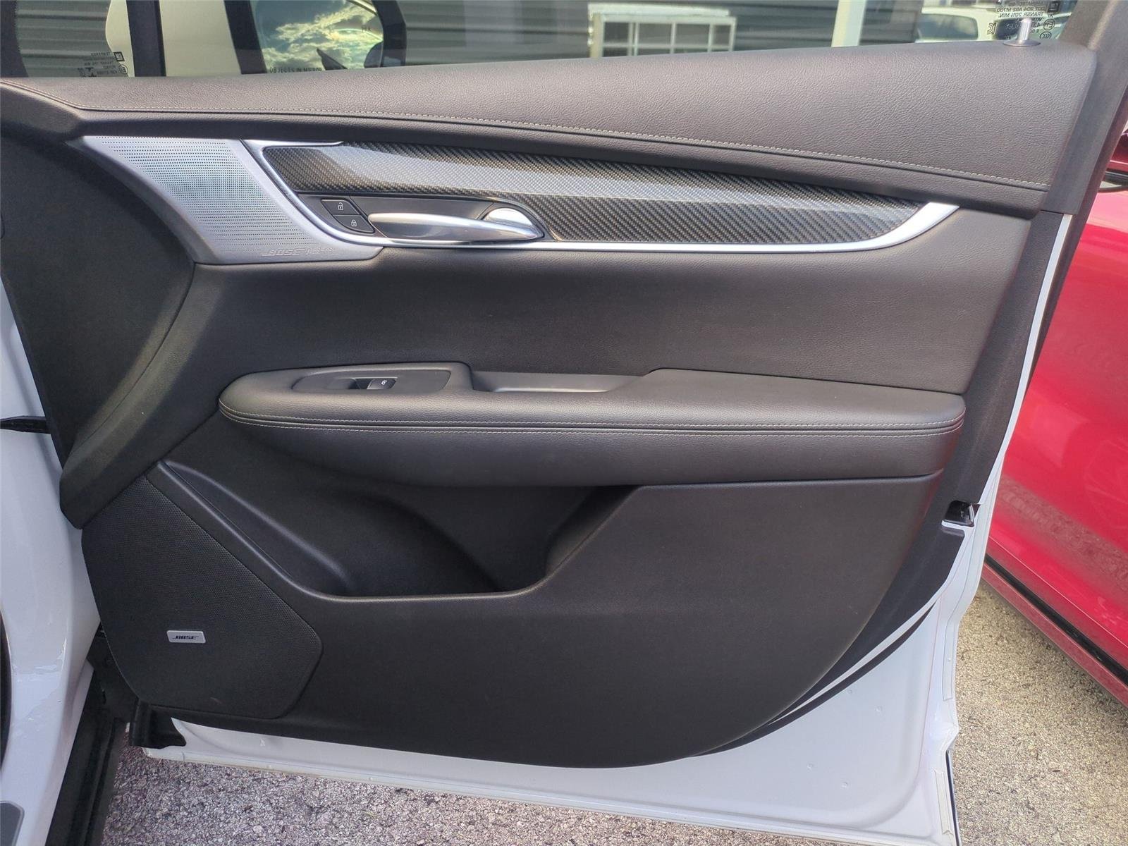 Used 2022 Crystal White Tricoat Cadillac Sport image 32