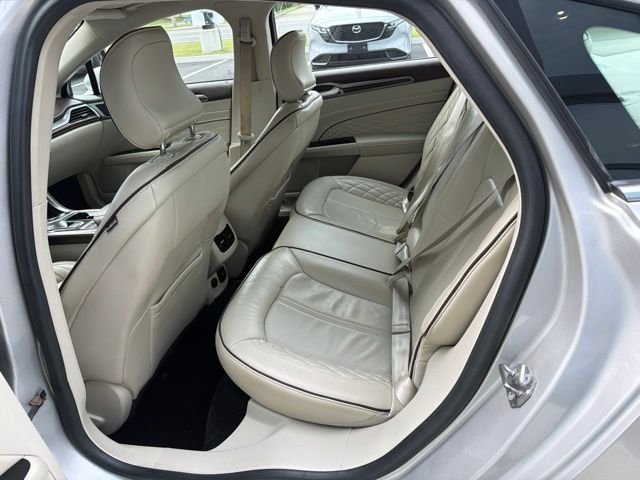 Used 2017 Silver Ford Platinum image 9