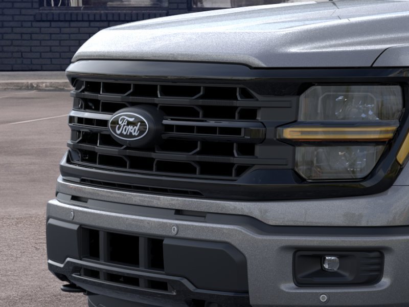 New 2026 Carbonized Gray Metallic Ford XLT image 39