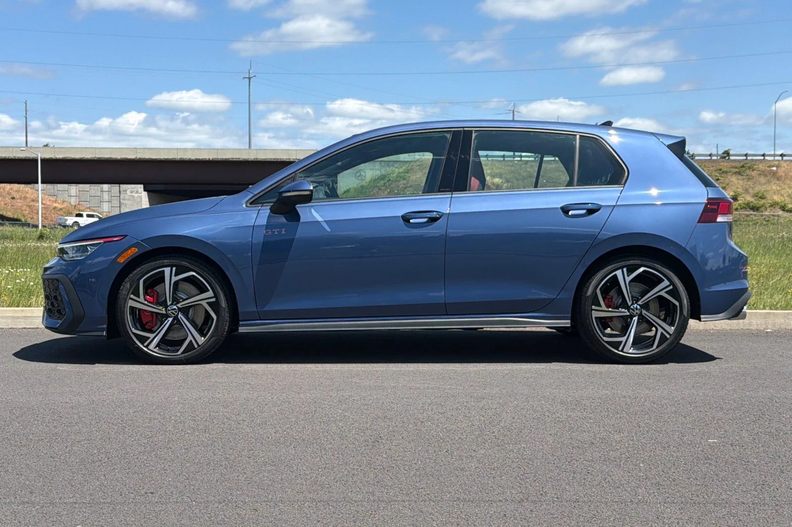 New 2026 Blue Volkswagen 2.0T SE image 6