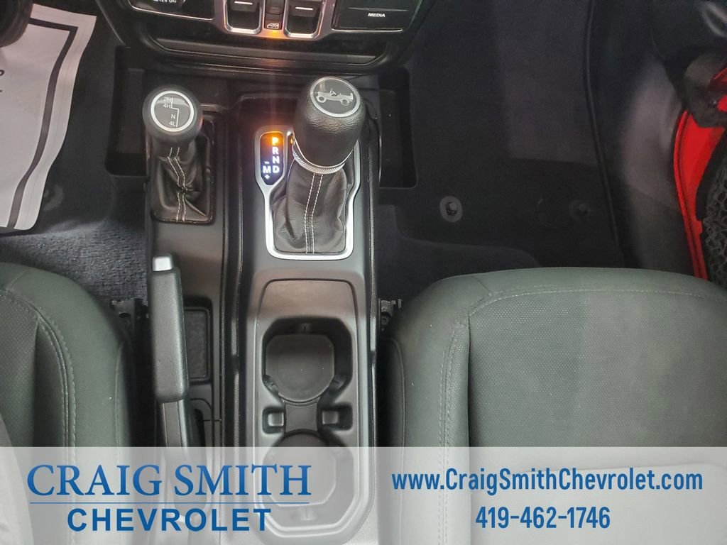 Used 2019 Red Jeep Sahara image 29