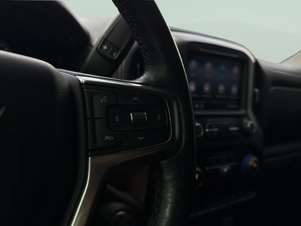 Used 2019 White Chevrolet LT Trail Boss image 15