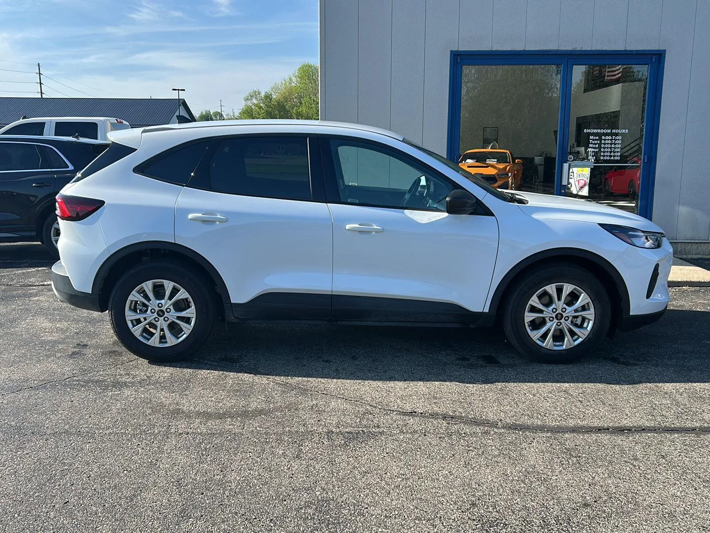 Used 2025 Oxford White Ford Active image 14