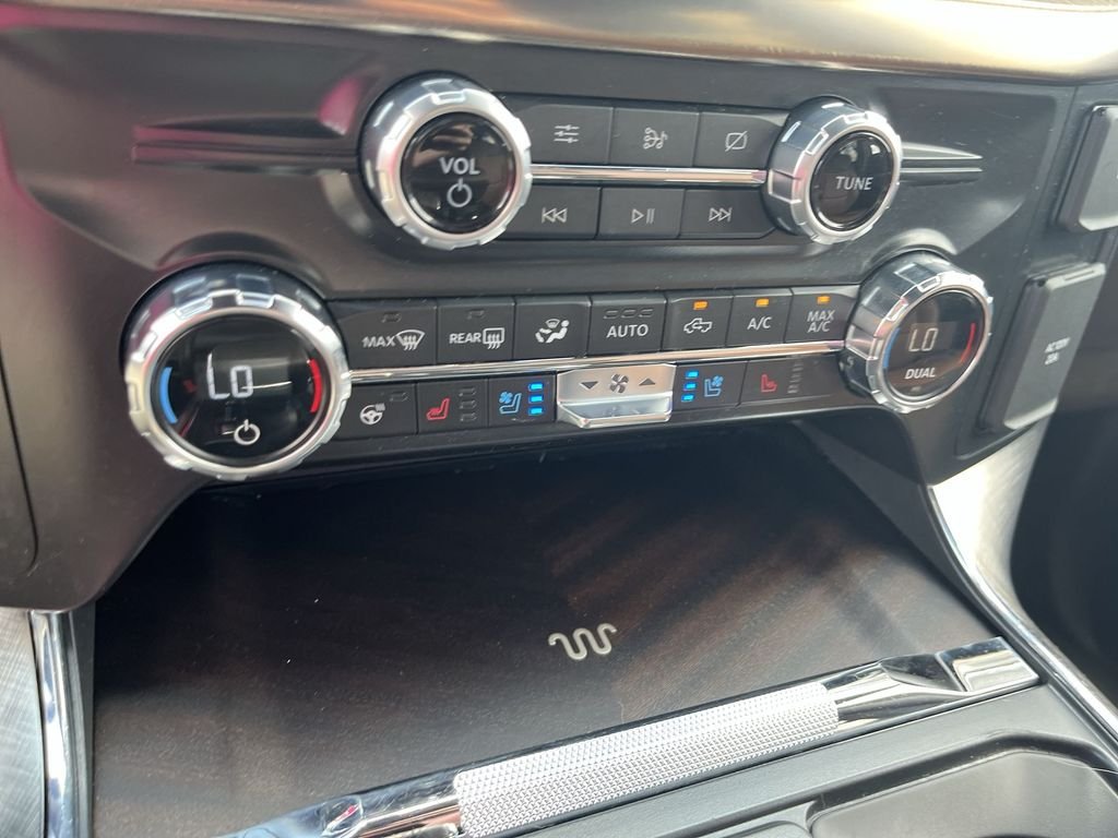 Used 2021 Red Ford King Ranch image 19