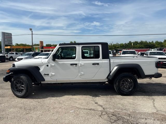 New 2026 Bright White Clear-Coat Exterior Paint Jeep Sport image 2