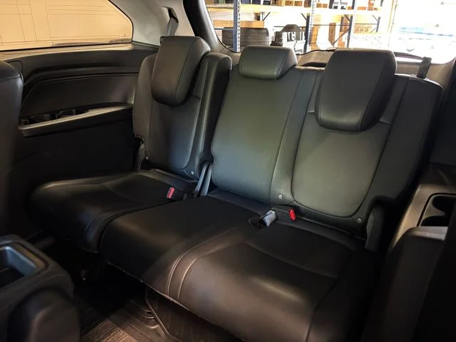 Used 2025 Black Honda EX-L image 23