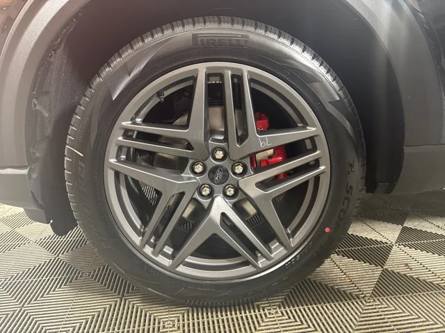 New 2026 Agate Black Metallic Ford ST-Line image 10