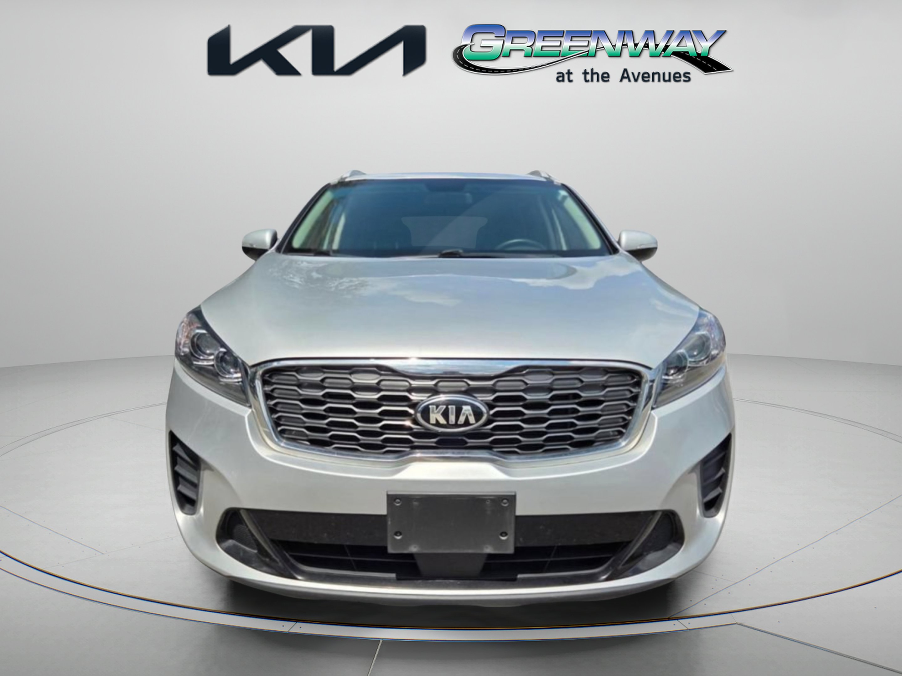 Used 2020 Sparkling Silver Kia LX image 2
