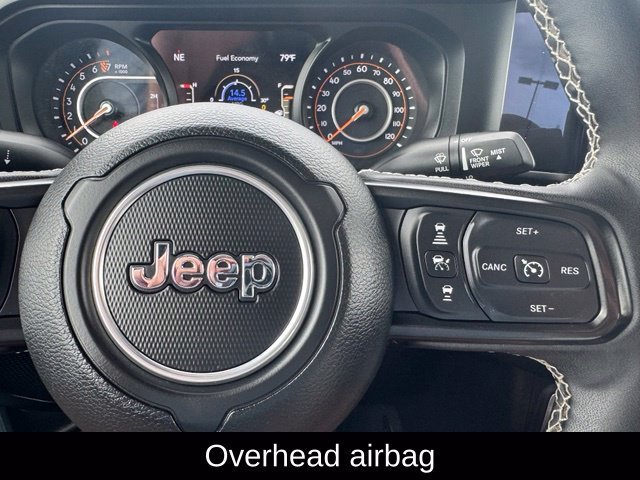 Used 2025 Anvil Clearcoat Jeep Rubicon image 32