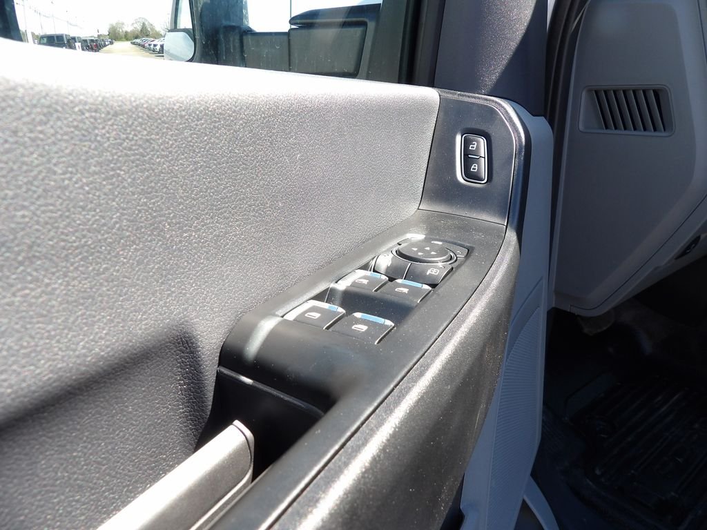New 2026 Oxford White Ford F-350® XL image 13