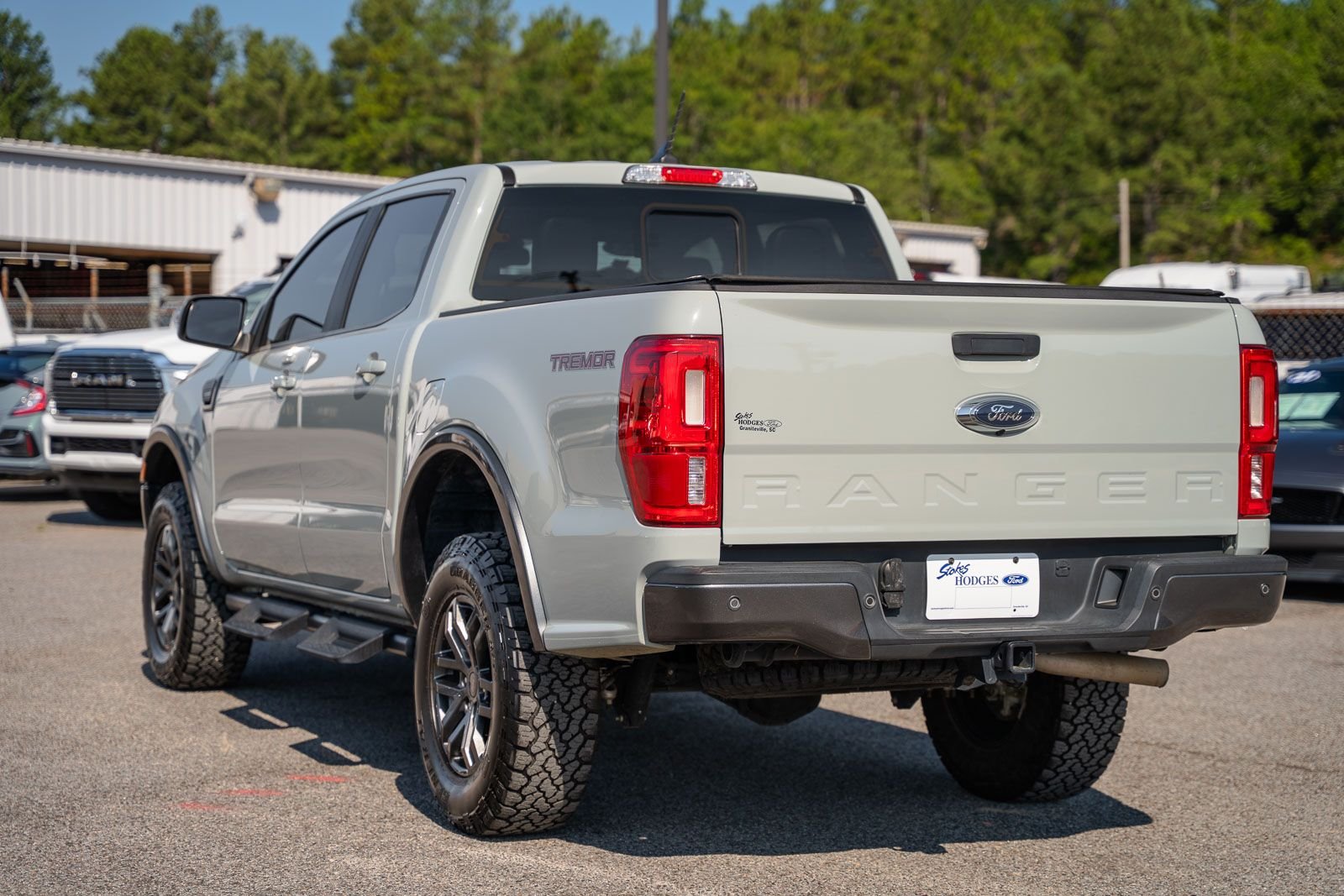 Used 2023 Green Ford Lariat image 7