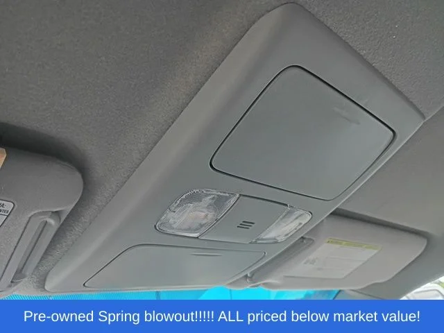 Used 2014 White Toyota Prerunner image 27