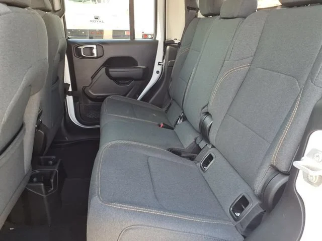 Used 2025 White Jeep Nighthawk image 9