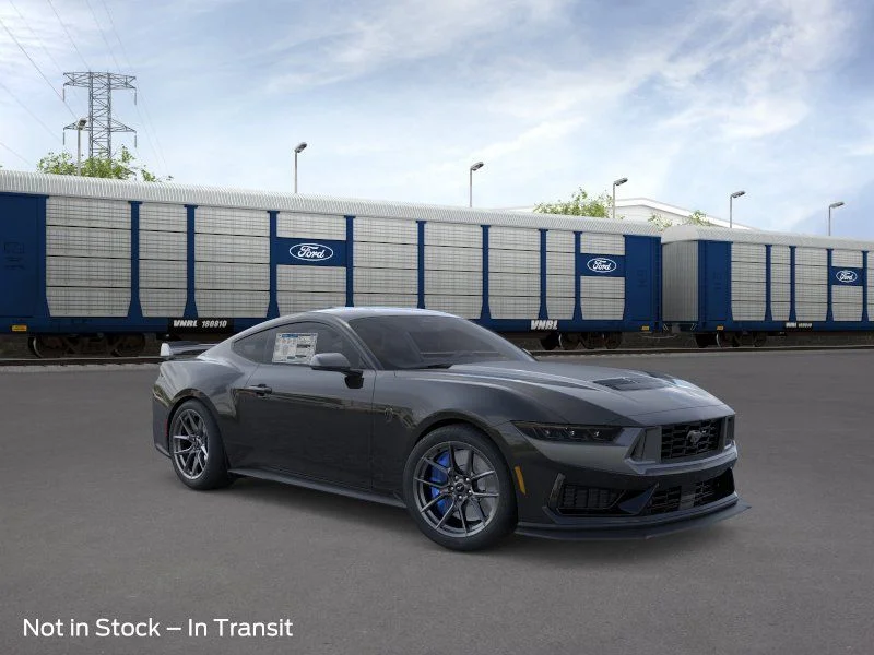 2026 Ford Mustang Dark Horse's photo