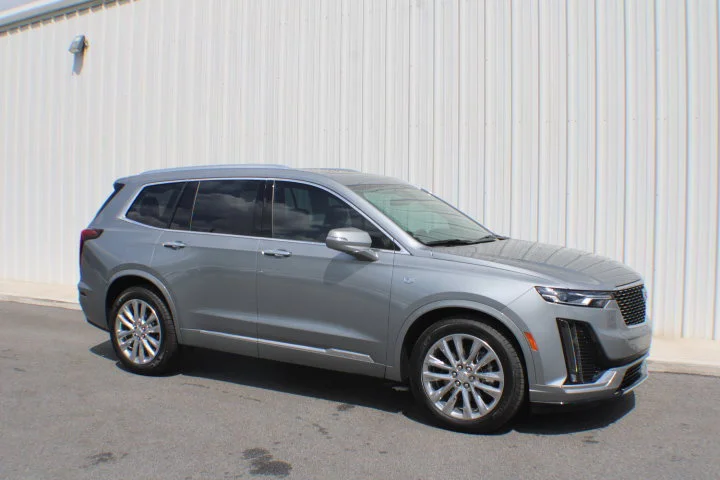 2024 Cadillac XT6 Premium Luxury Auto's photo