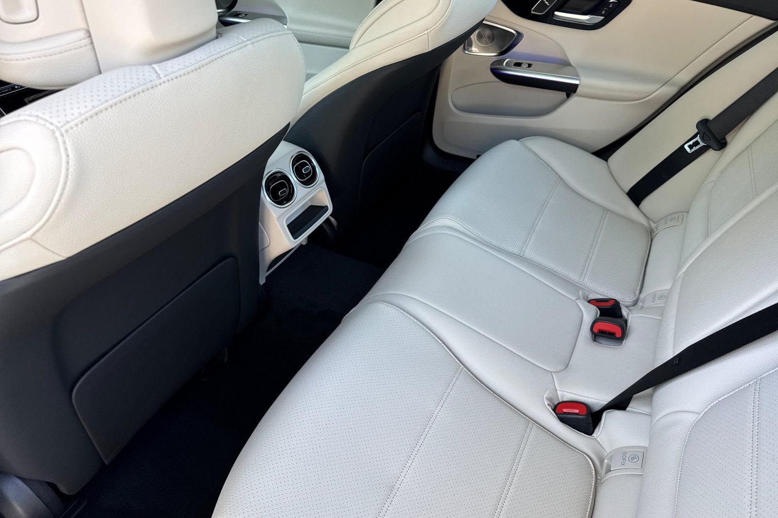 New 2026 Polar White Mercedes-Benz C 300 image 10