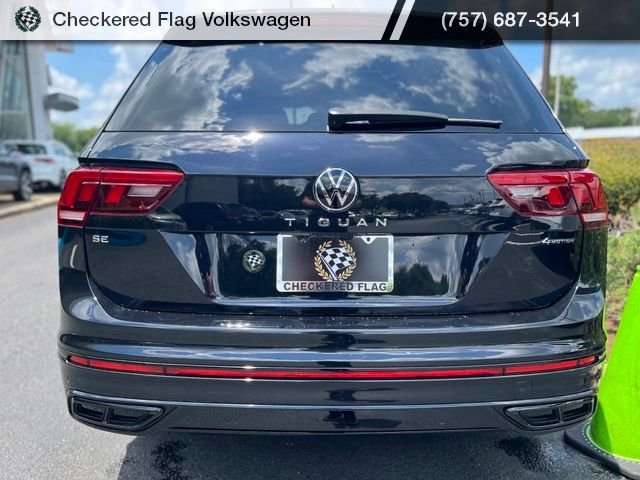 Used 2023 Deep Black Pearl Volkswagen 2.0T SE R-Line Black image 10