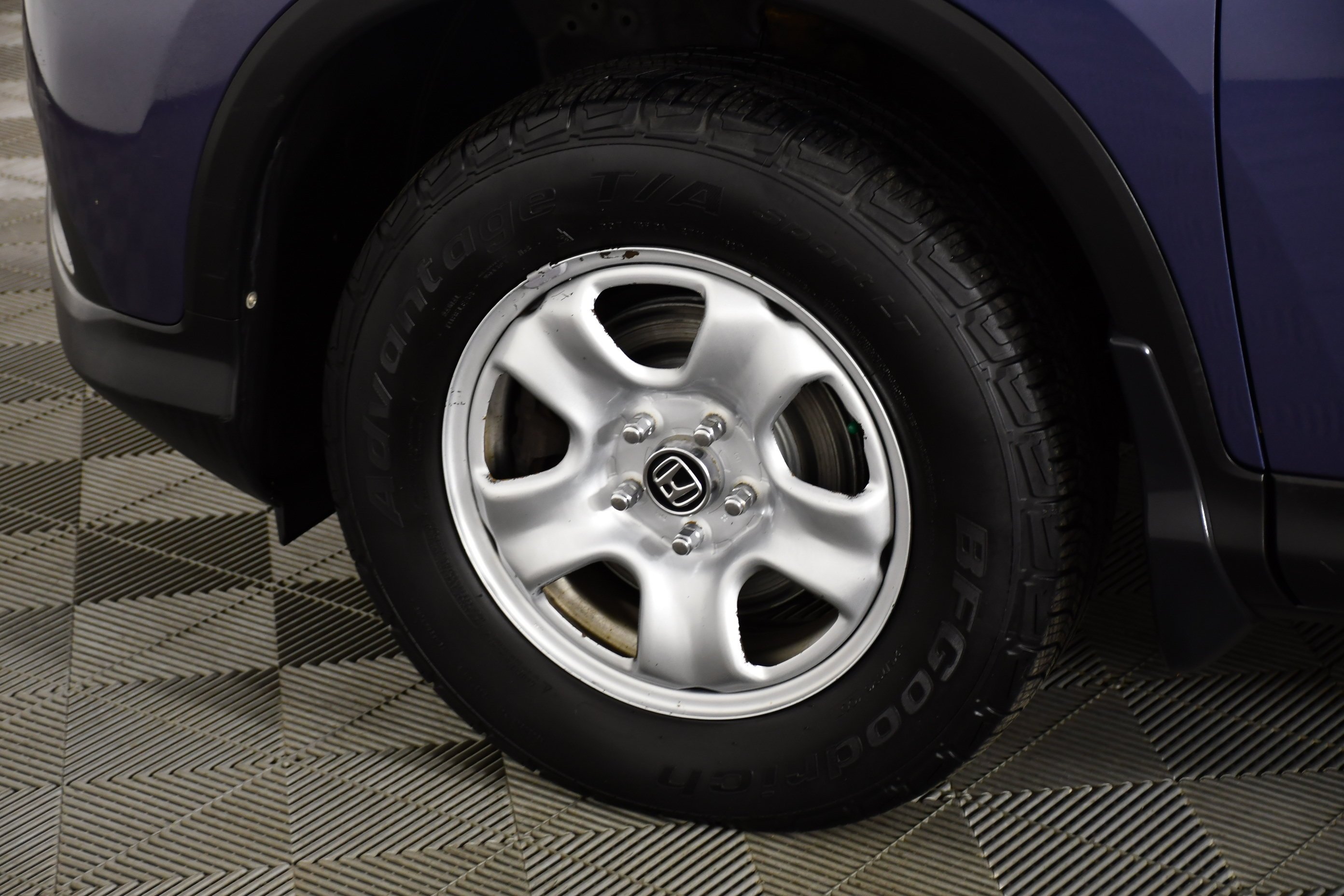 Used 2014 Twilight Blue Metallic Honda LX image 49