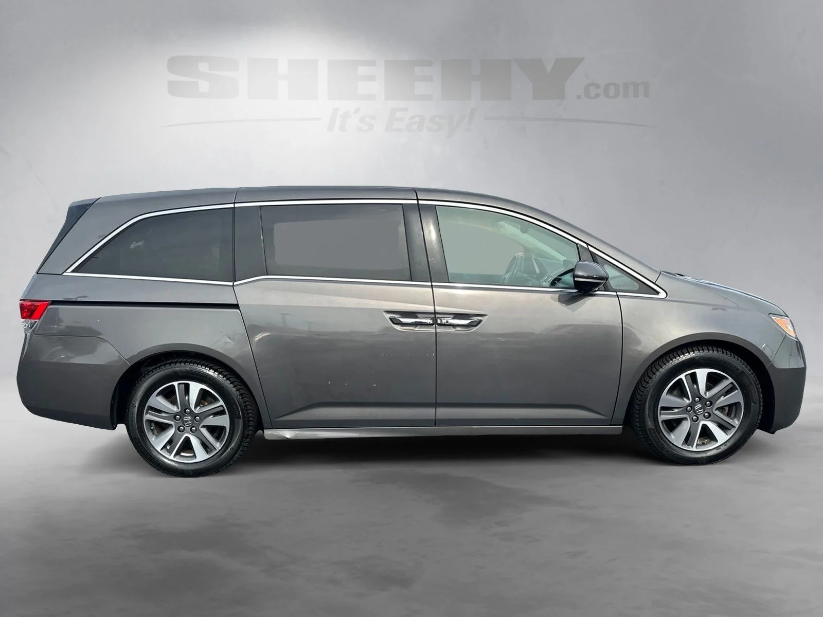 Used 2014 Modern Steel Metallic Honda Touring Elite image 9