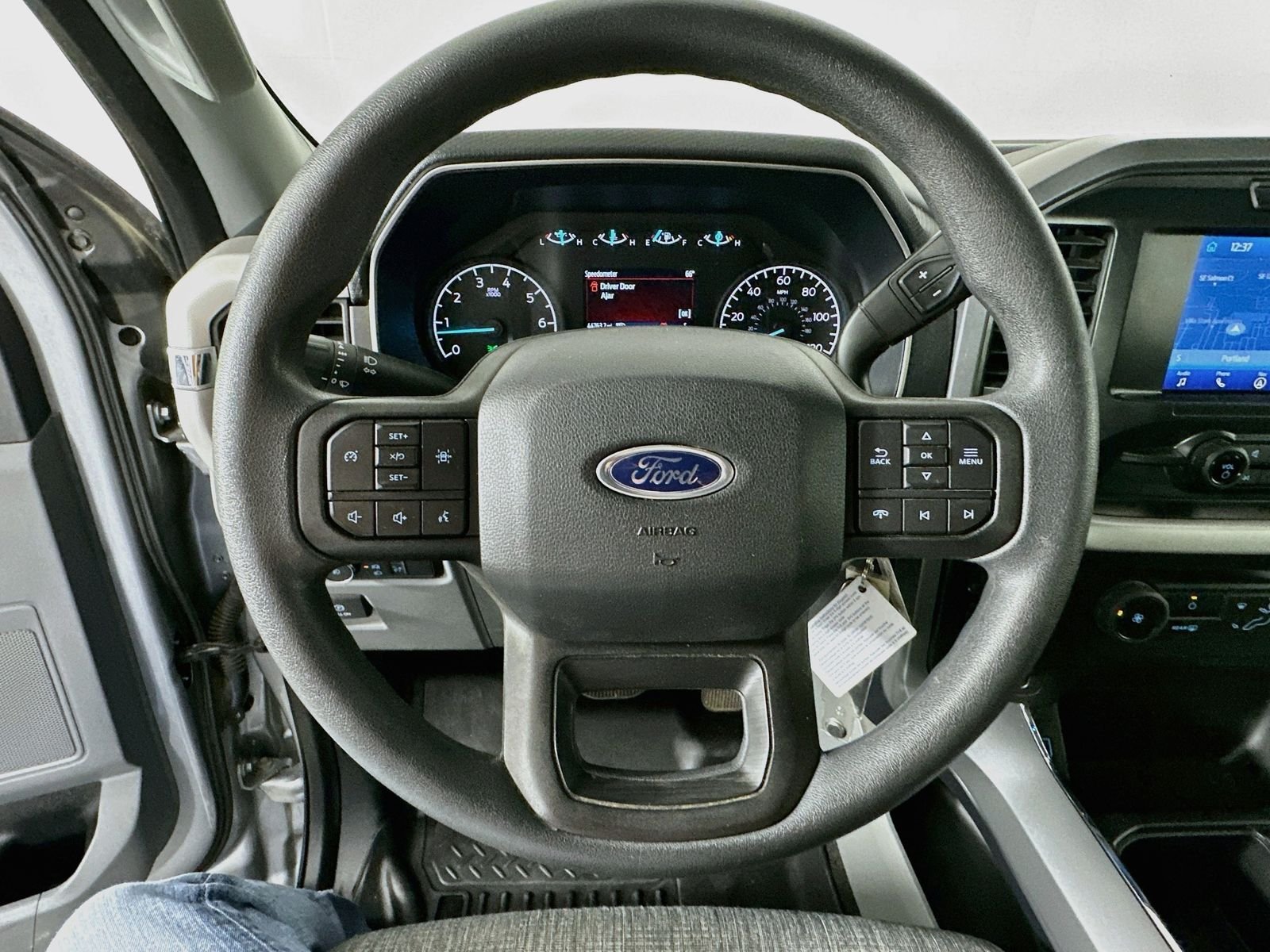 Used 2022 Silver Ford XLT image 12