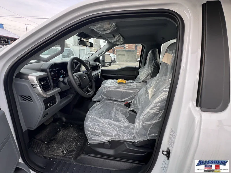 New 2025 Oxford White Ford F-550® XL image 12