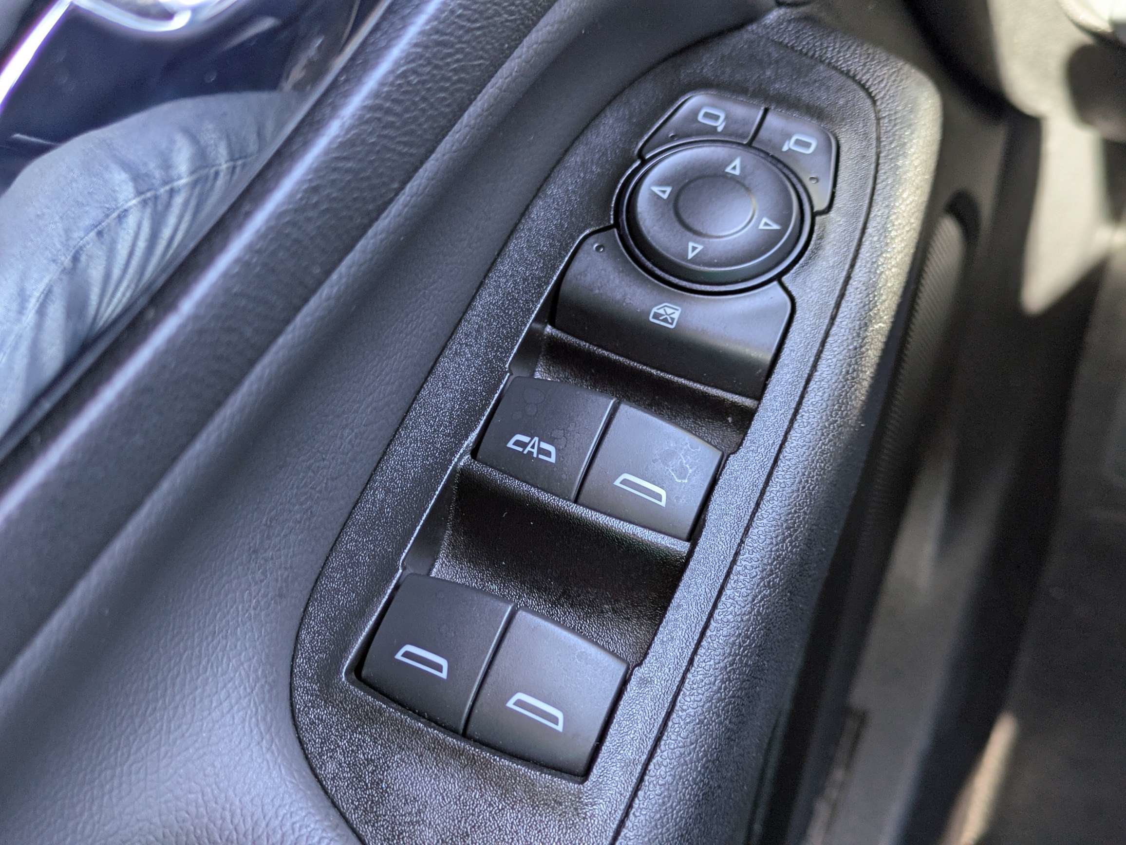 Used 2022 Summit White Chevrolet LT image 29