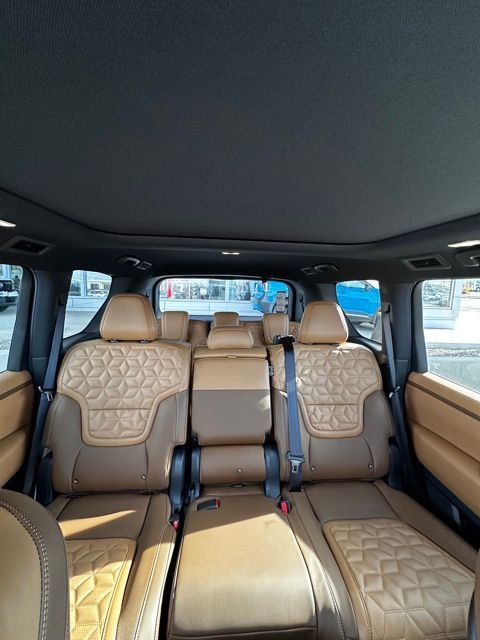 2025 Nissan Armada Platinum Reserve - Photo 12