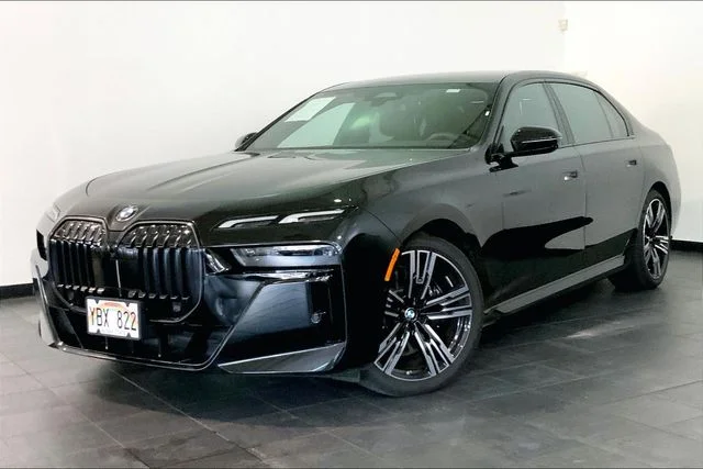 2025 BMW 7 Series 740i Sedan's photo