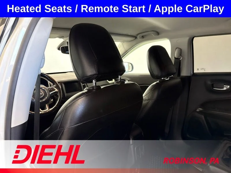 Used 2018 White Jeep Latitude image 18