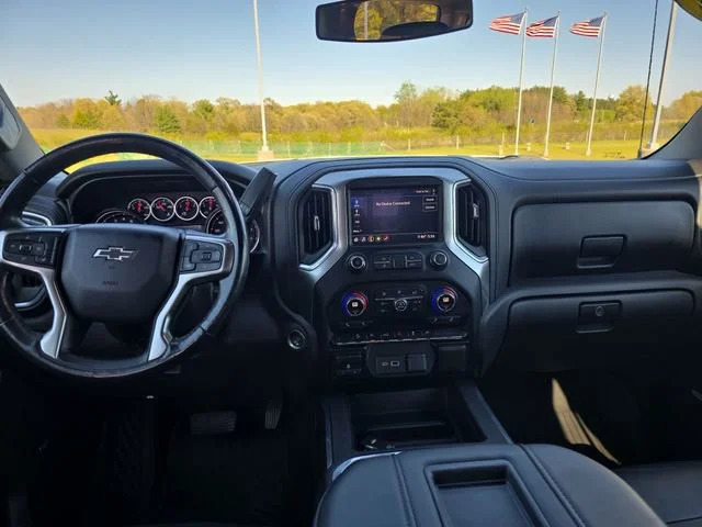 Used 2020 SUMMIT WHITE Chevrolet RST image 13