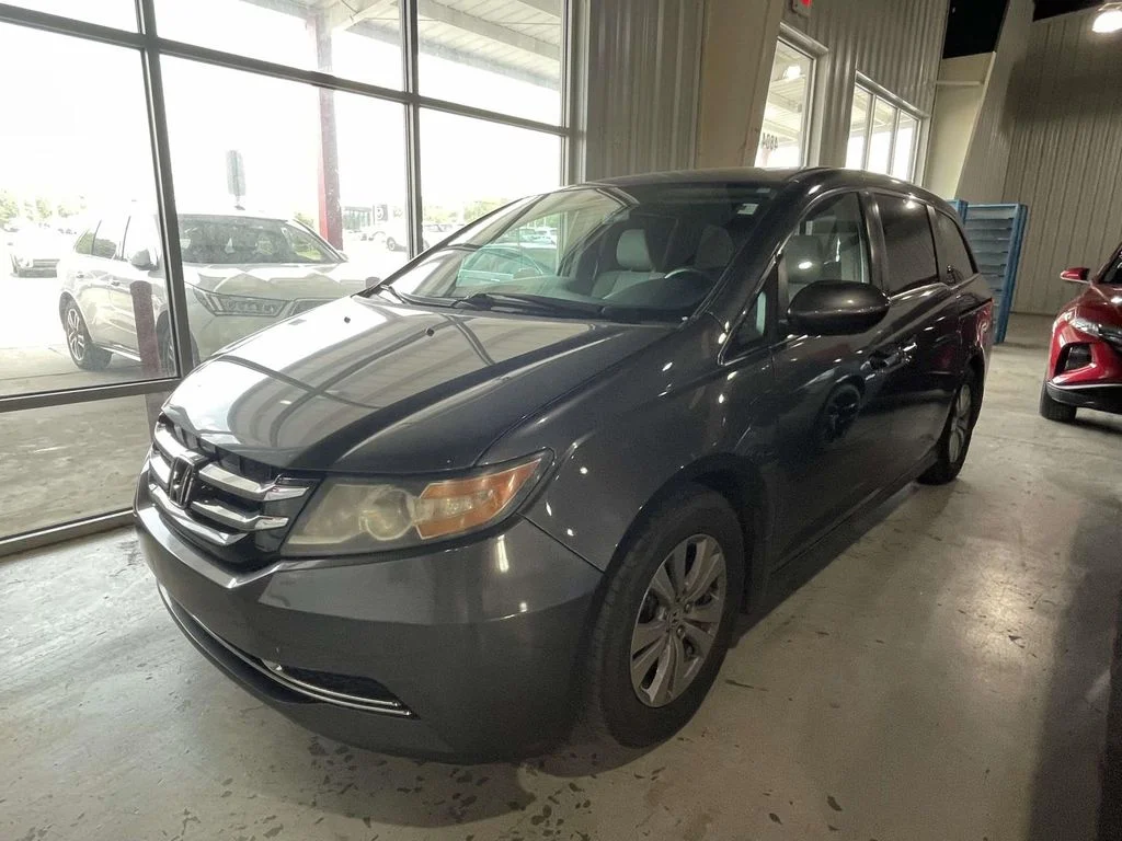 Used 2016 Gray Honda SE image 3