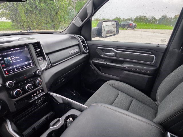 Certified Used 2020 Granite Crystal Metallic Clearcoat Ram Big Horn image 29